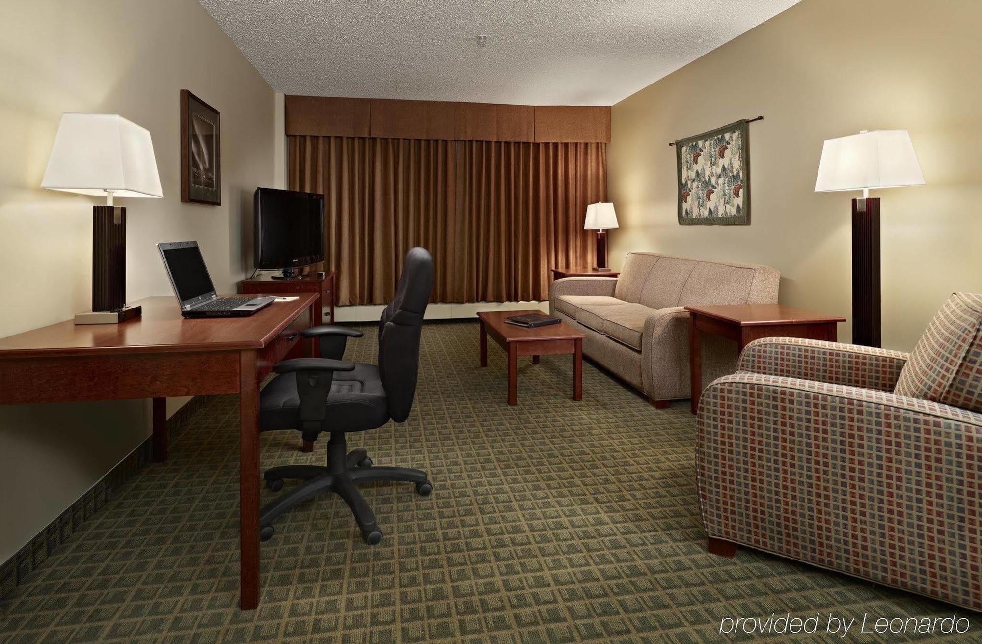 Coast Fraser Tower Yellowknife Habitación foto